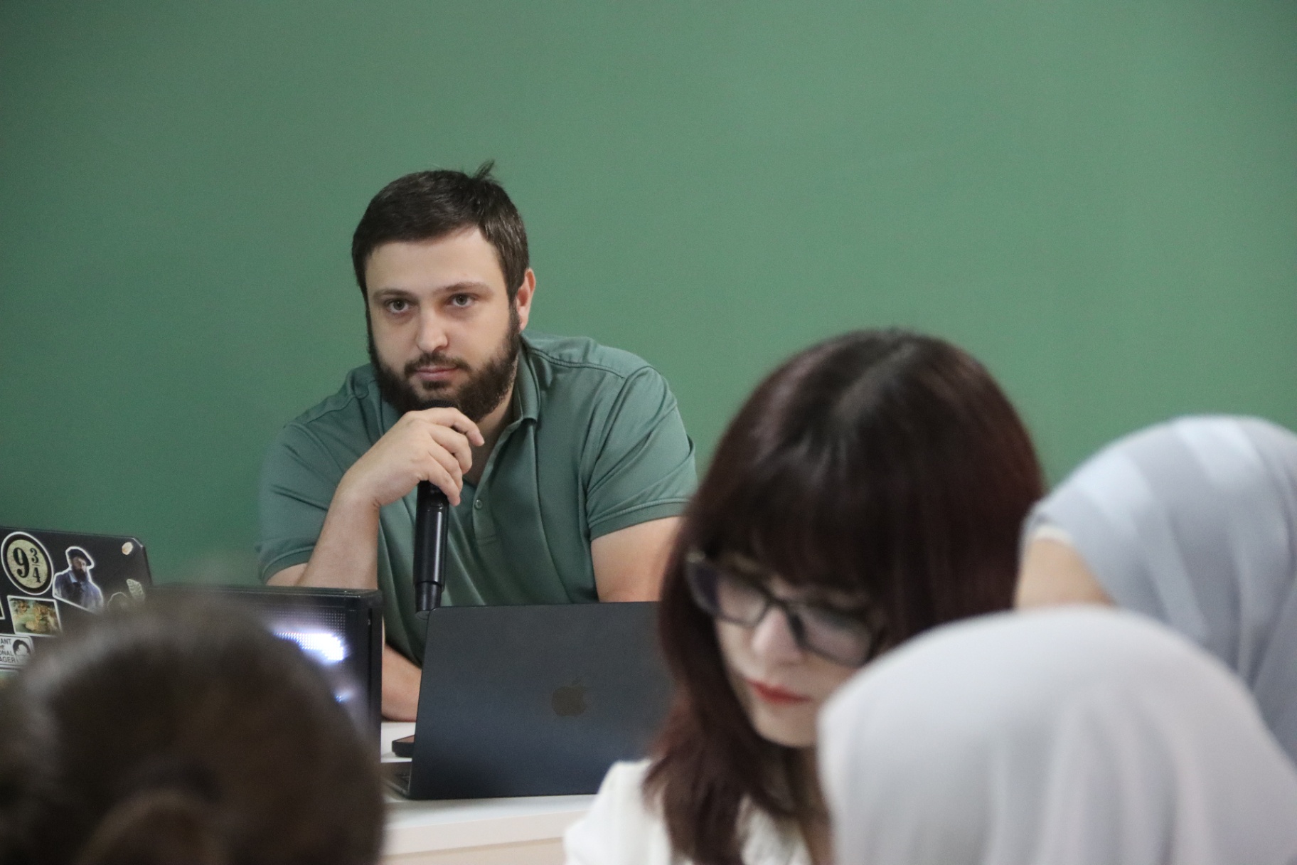 Знатоки истории России. Команда Гуманитарно-педагогического колледжа - победитель интеллектуальной игры ко Дню России